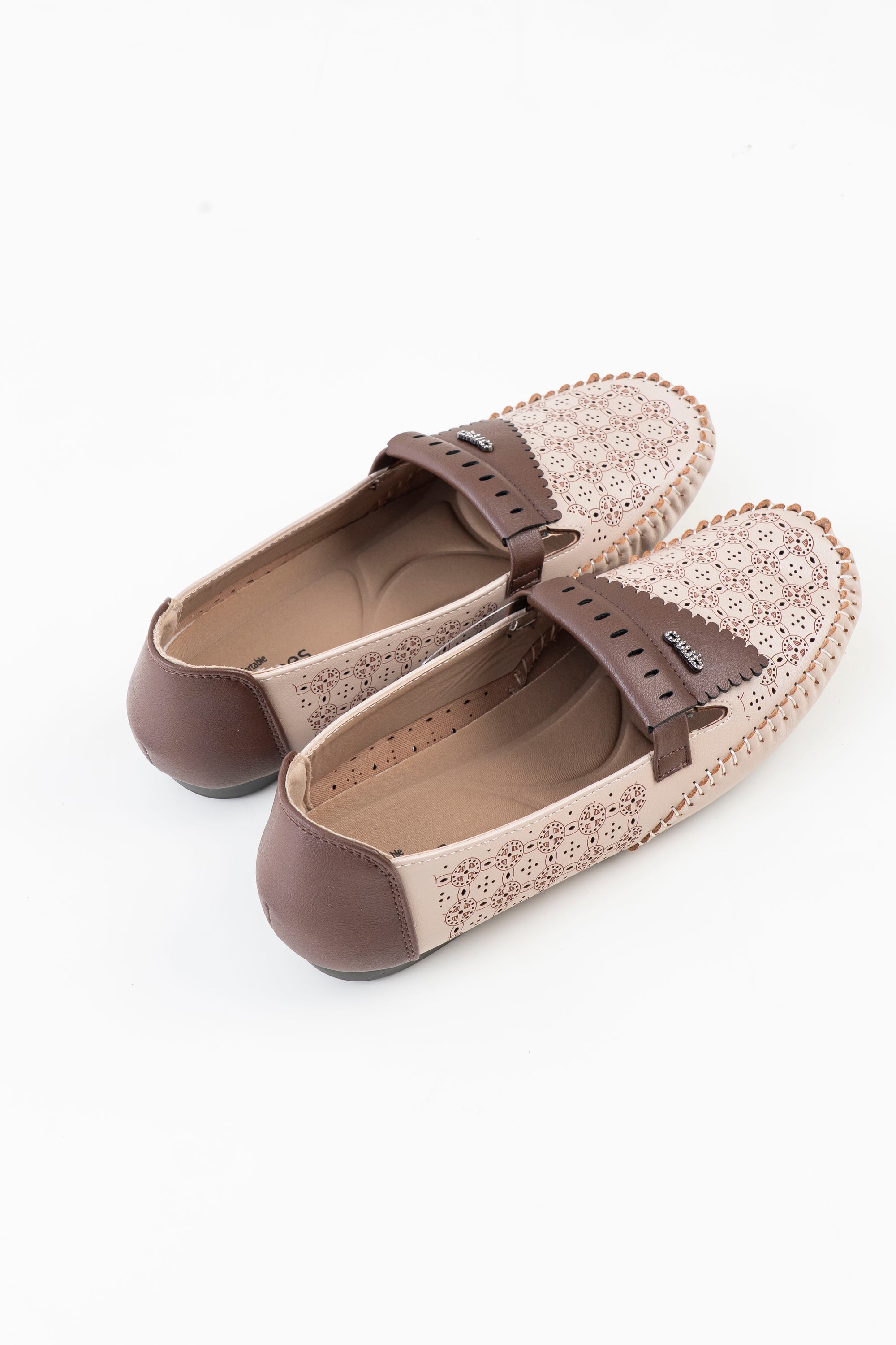 Dr. Shoes Ladies Flat Shoe - Cream
