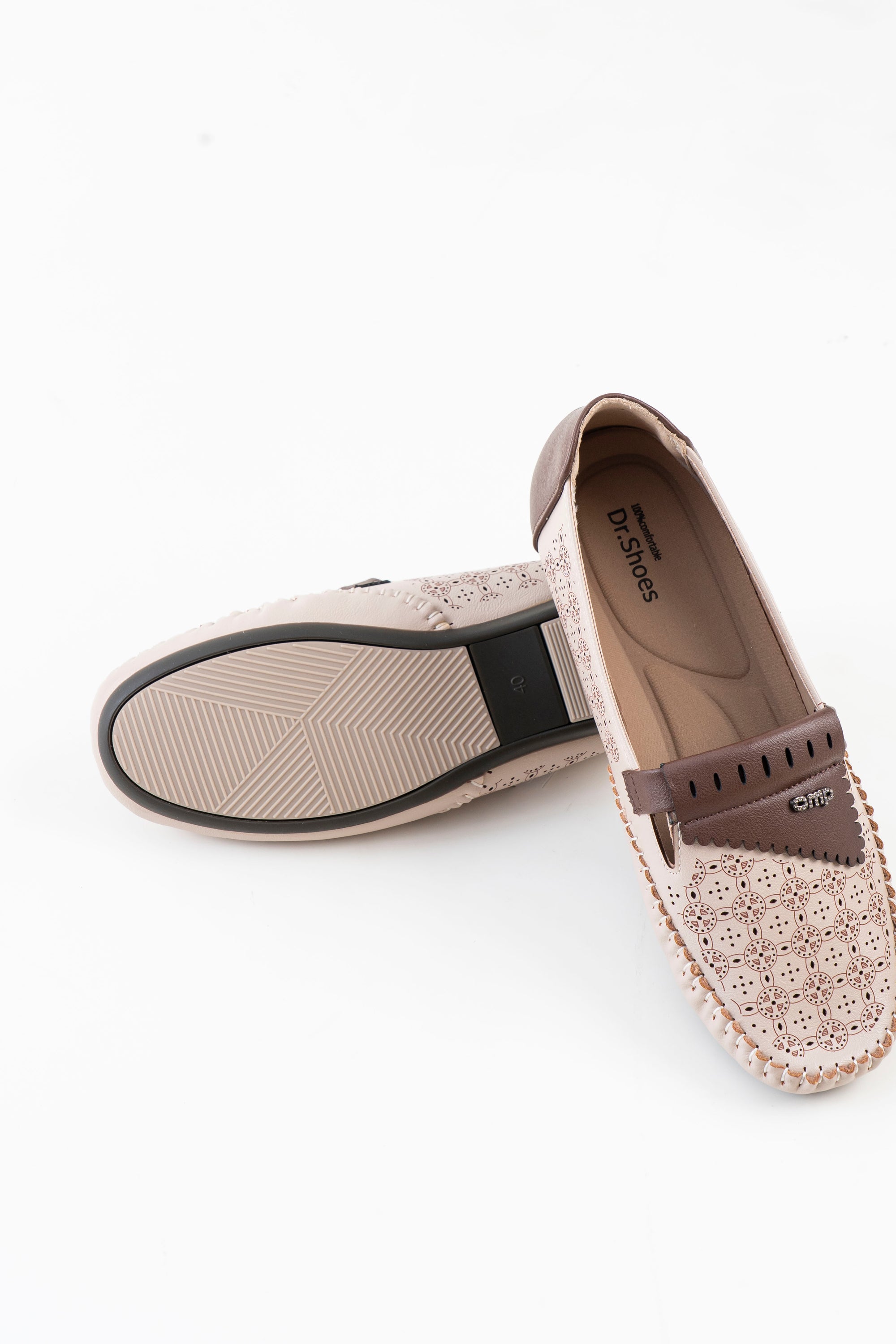 Dr. Shoes Ladies Flat Shoe - Cream