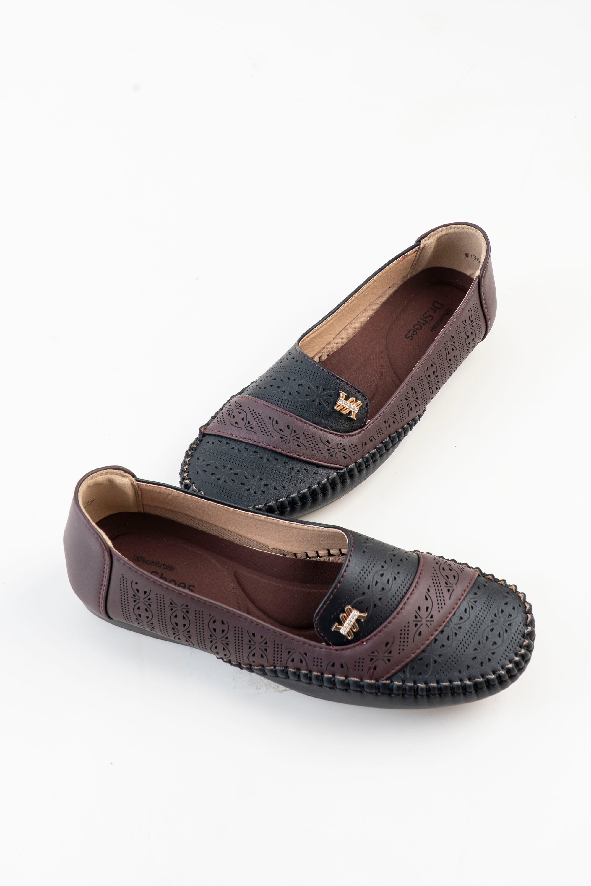 Dr. Shoes Ladies Flat Loafer - Black