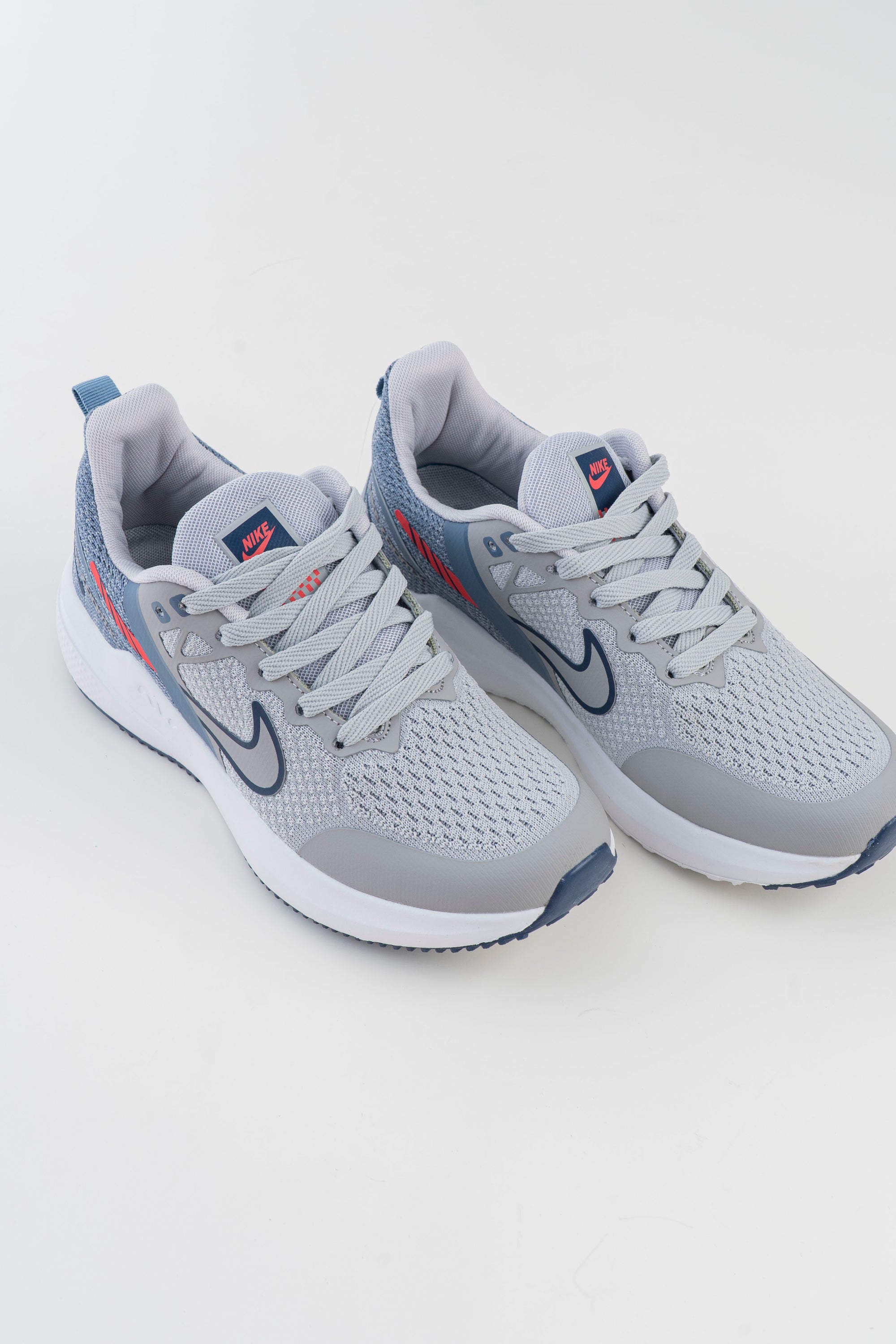 Nike Zoom X Running Sneaker - Gray