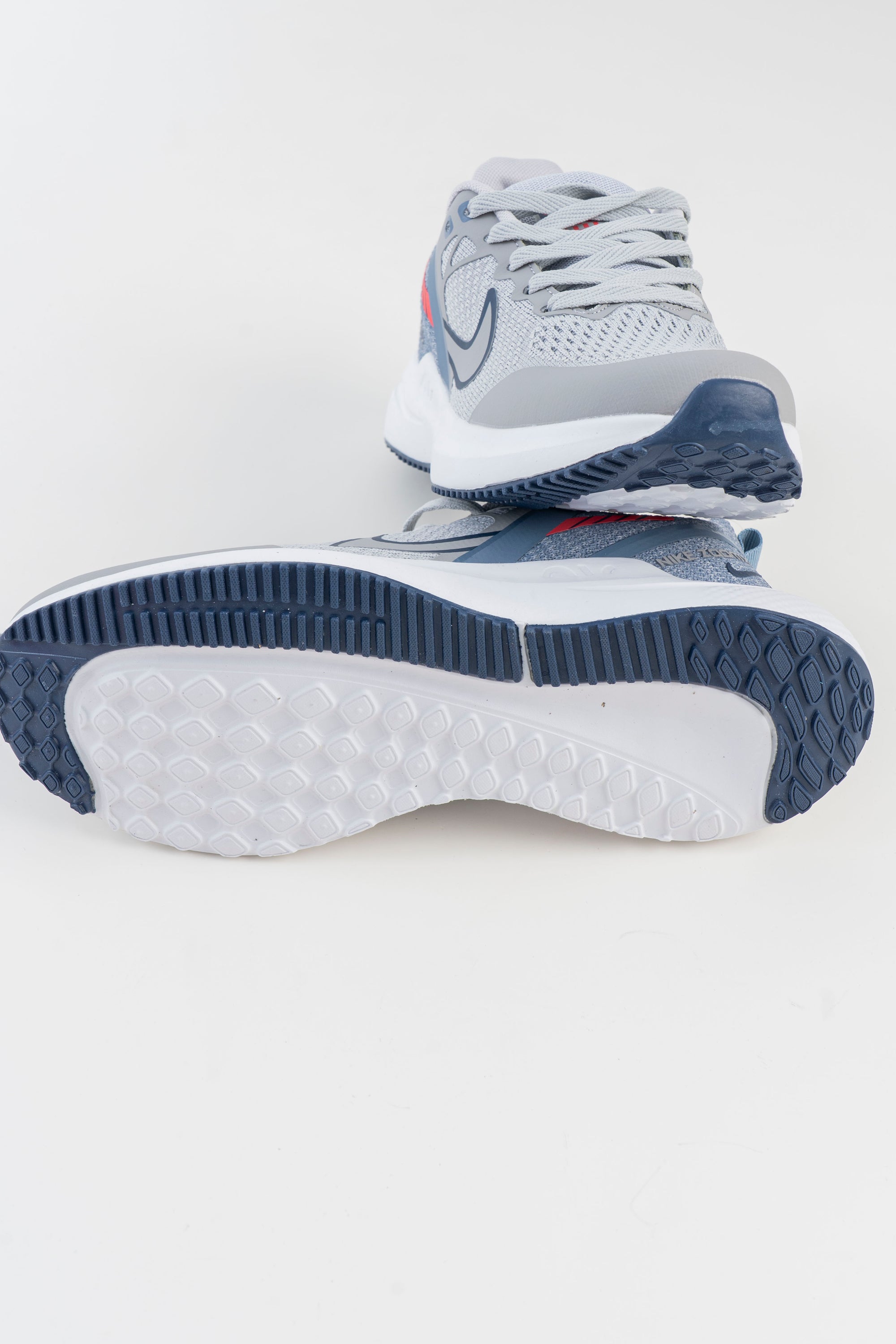 Nike Zoom X Running Sneaker - Gray