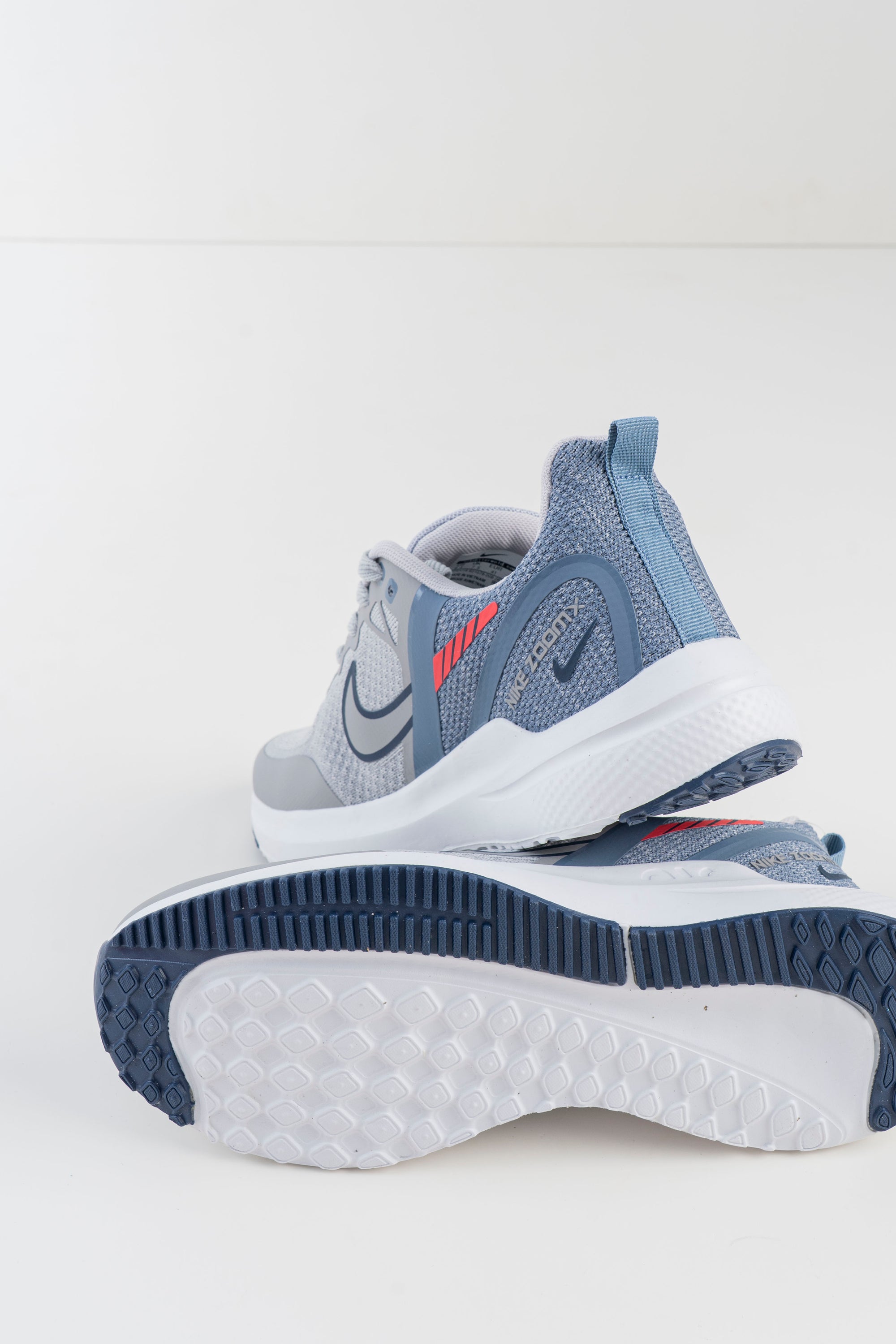 Nike Zoom X Running Sneaker - Gray