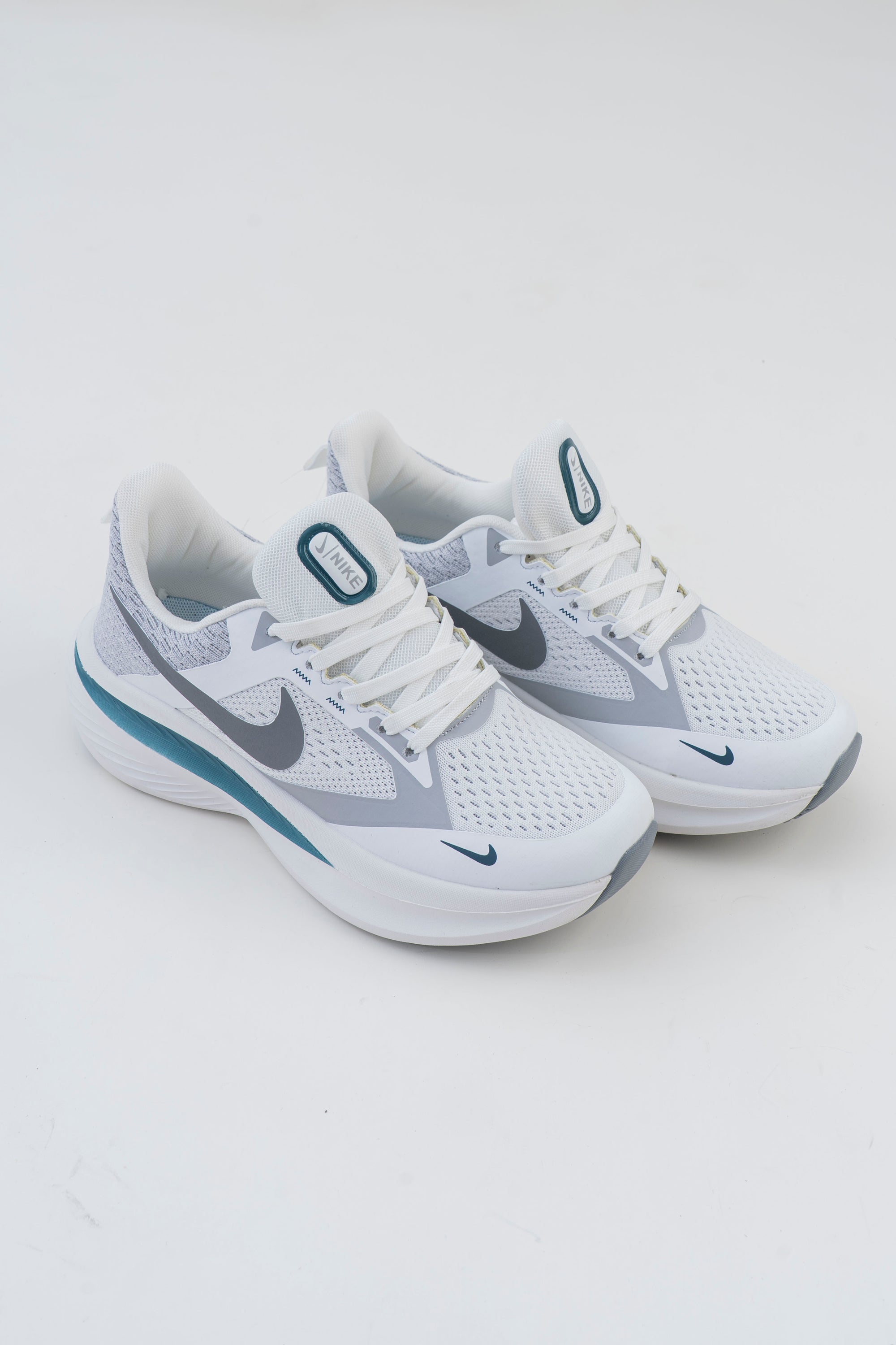 Men's White & Grey Mesh Running Sneakers