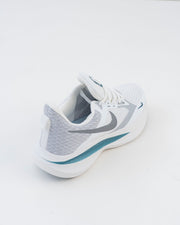 Men's White & Grey Mesh Running Sneakers