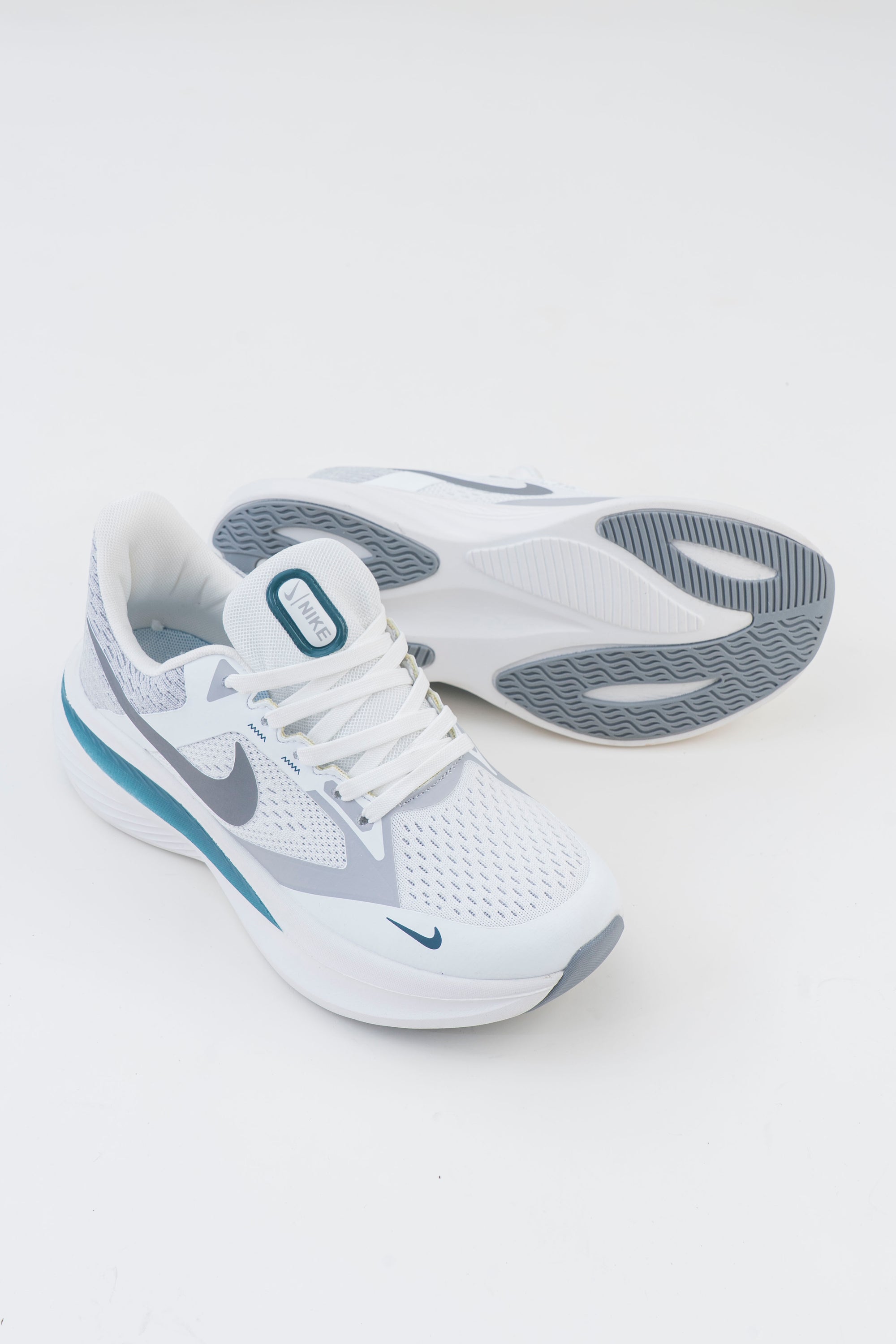Men's White & Grey Mesh Running Sneakers