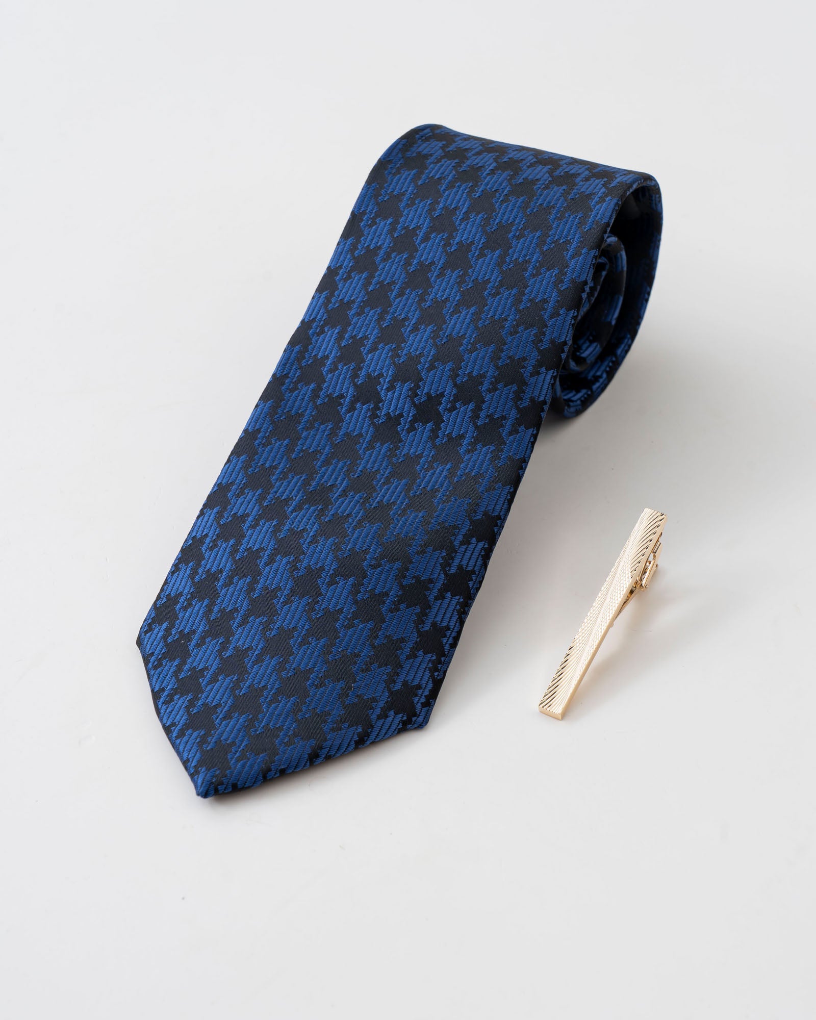 Elegant Gold-Tone Tie Clip