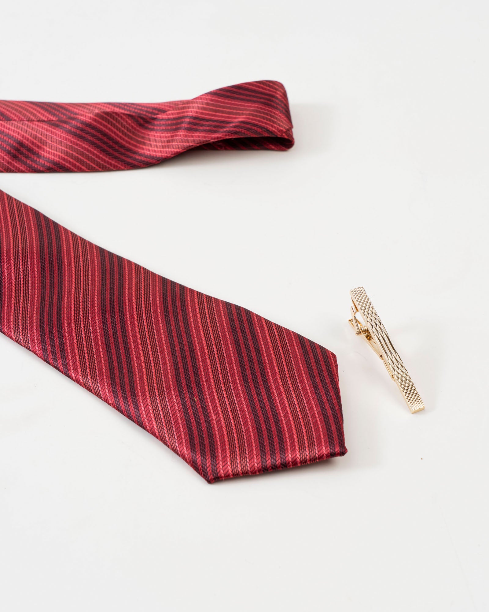 Diamond Textured Tie Clip