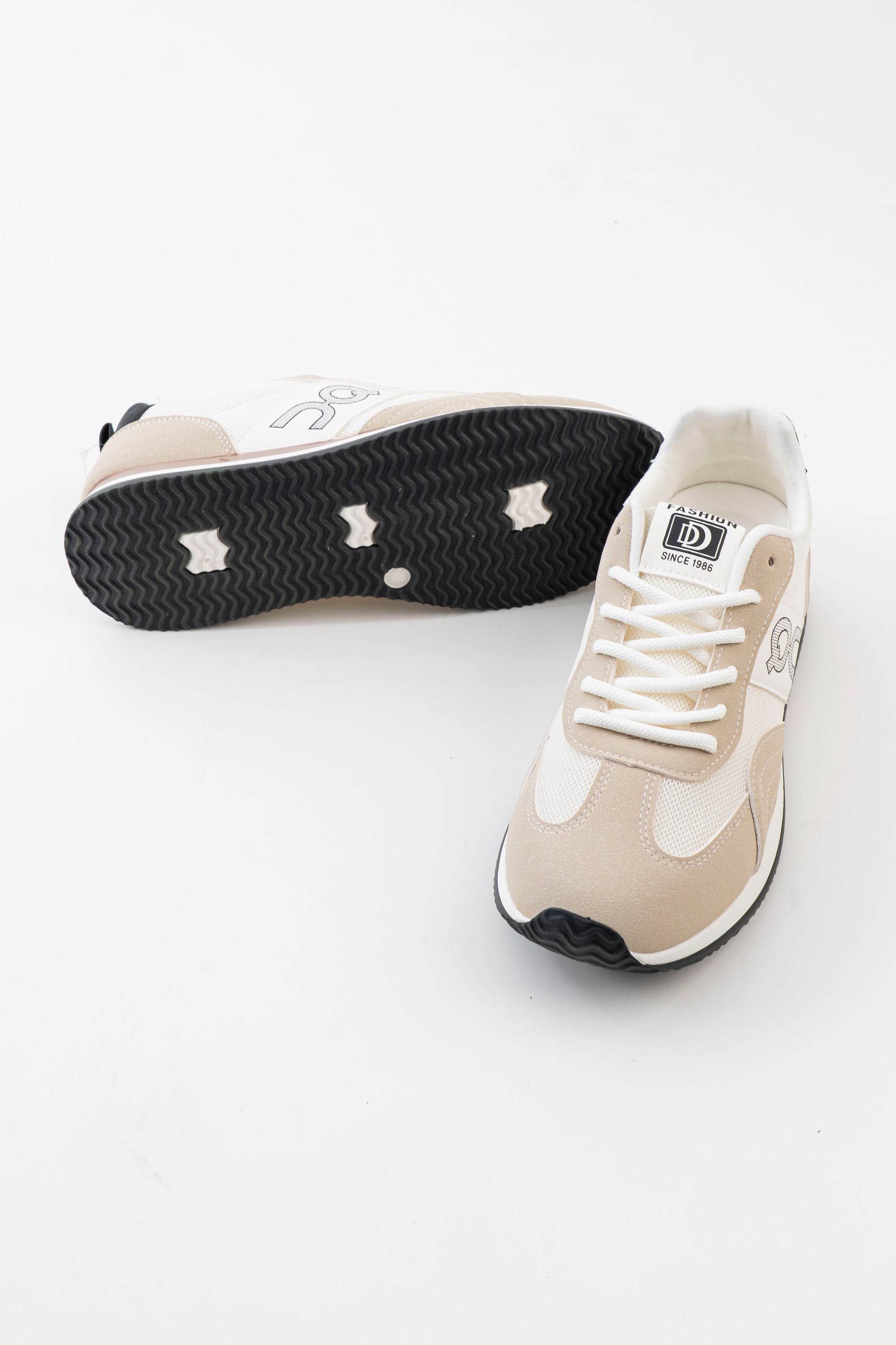 Men's Beige & White Retro Lace-Up Sneakers