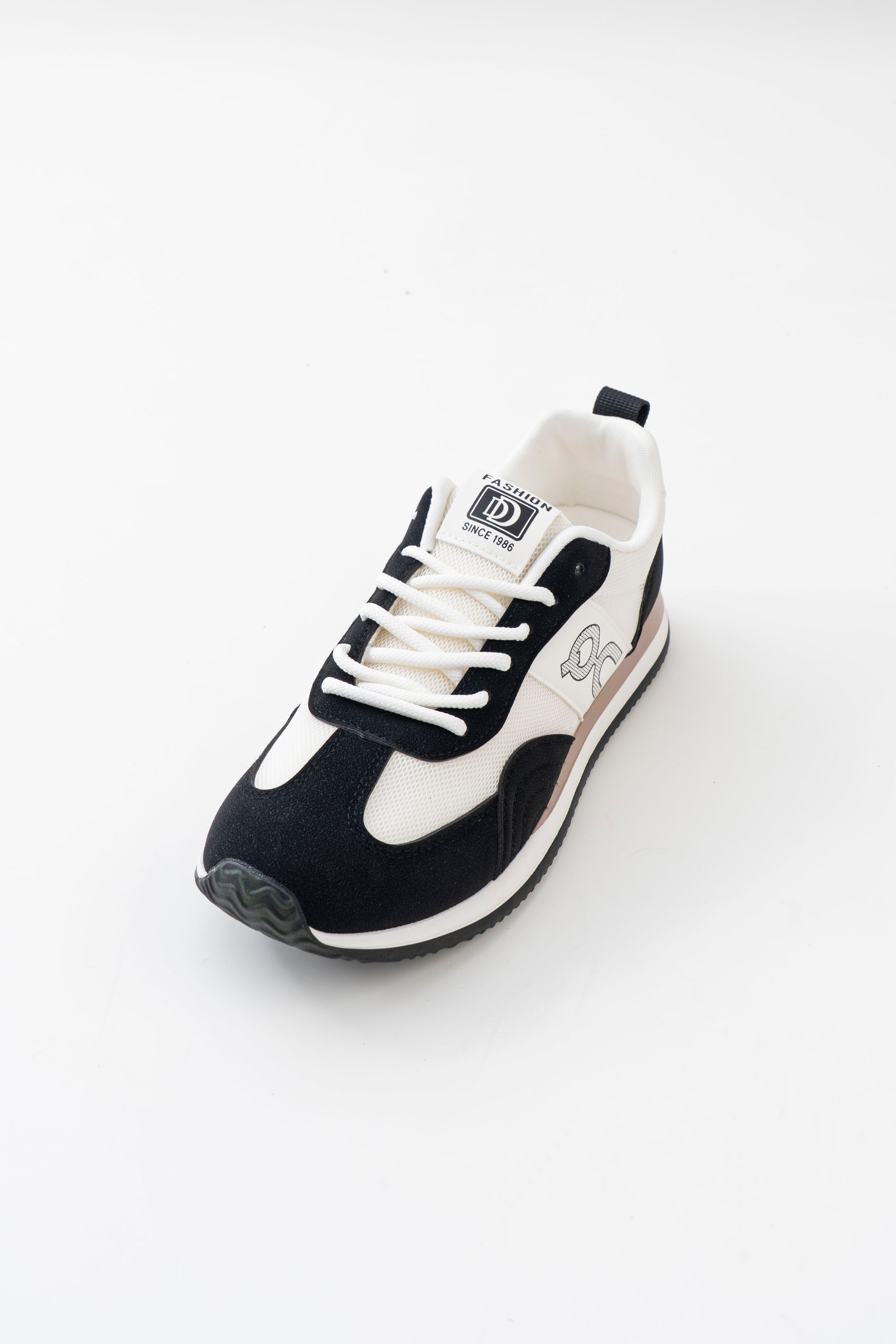 Men's Black & White Retro Lace-Up Sneakers
