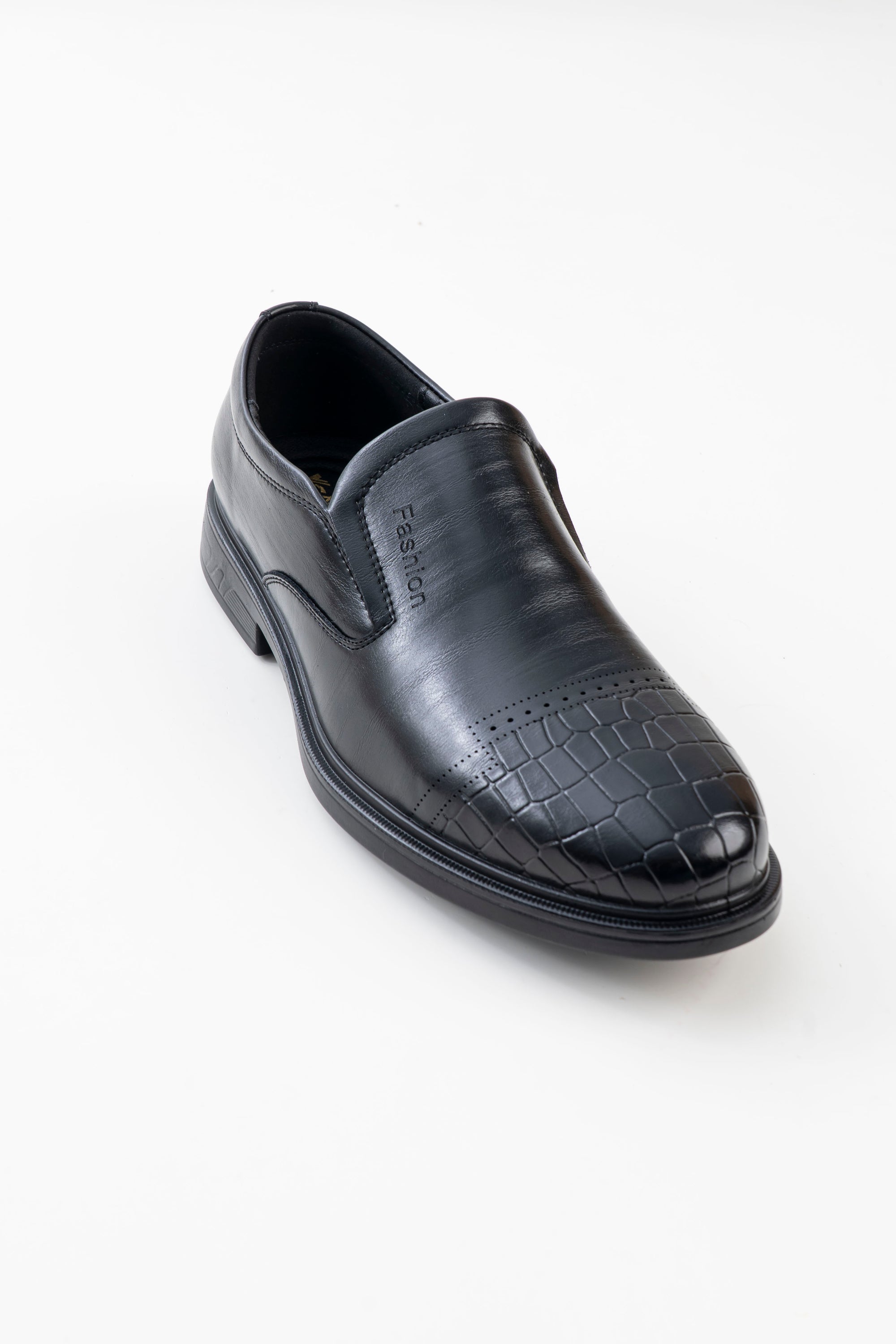 Men's Black Croc-Pattern Slip-On Formal Shoes