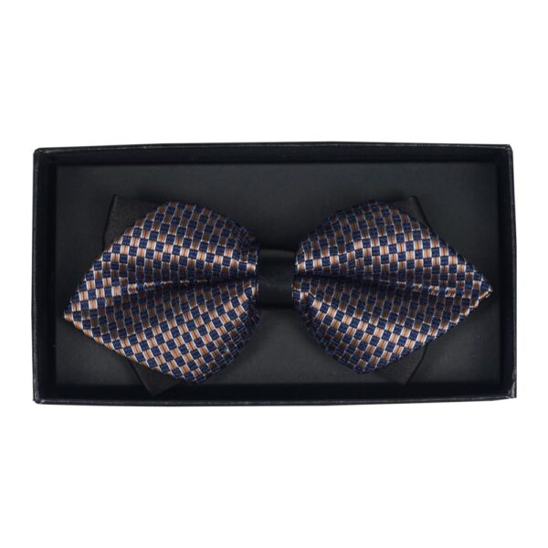 bow tie