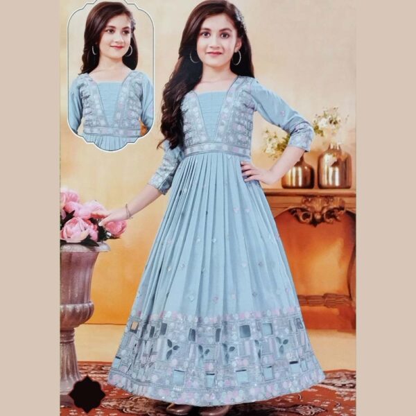 gown